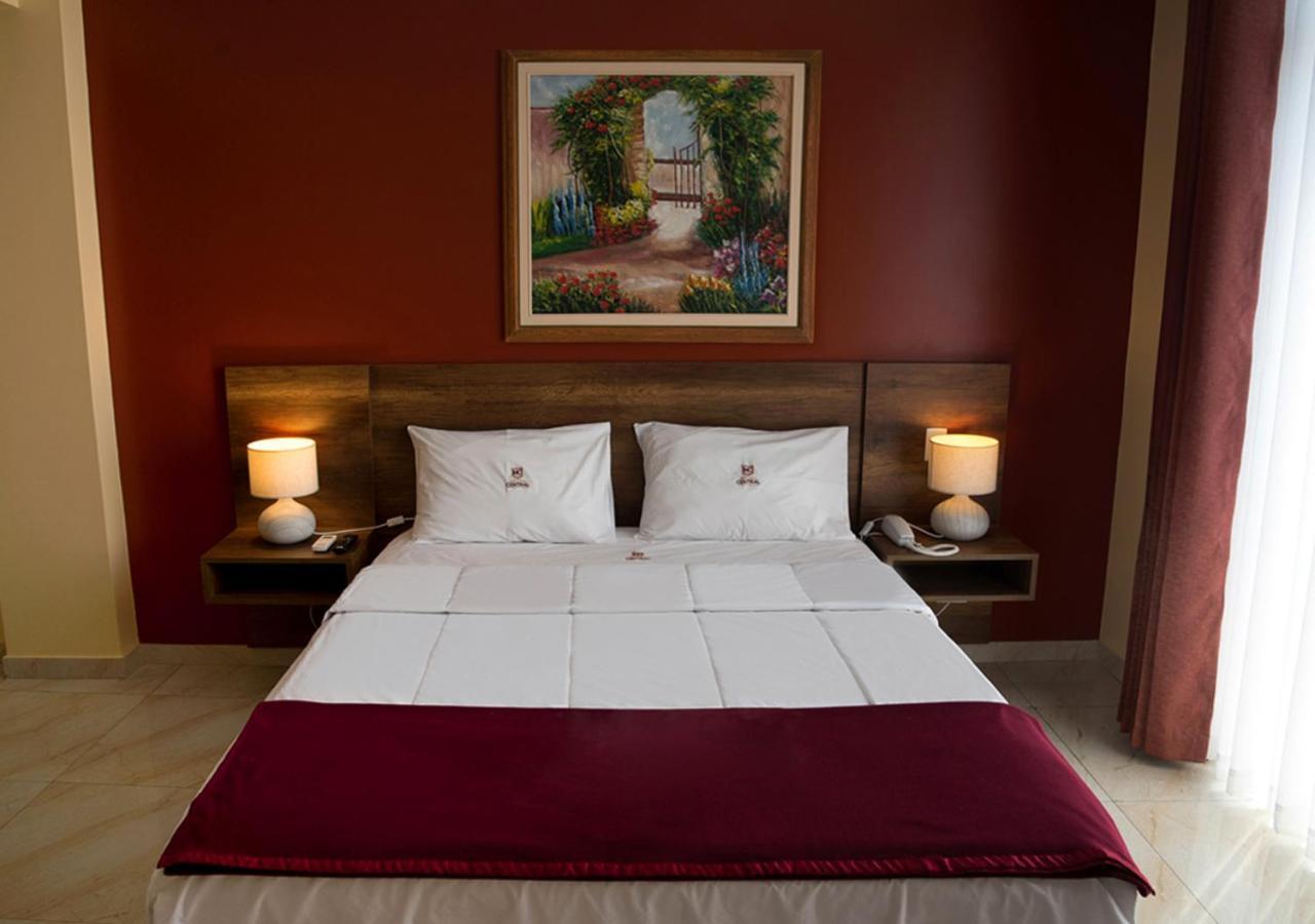 Hotel Central Trujillo Luaran gambar