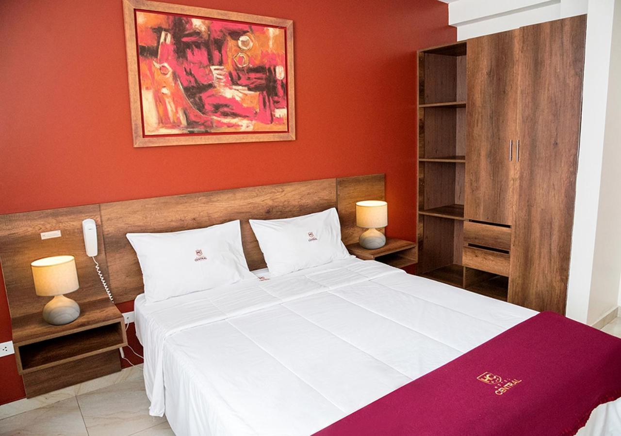 Hotel Central Trujillo Luaran gambar