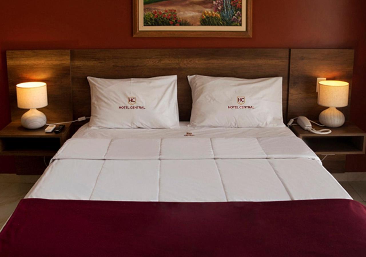 Hotel Central Trujillo Luaran gambar
