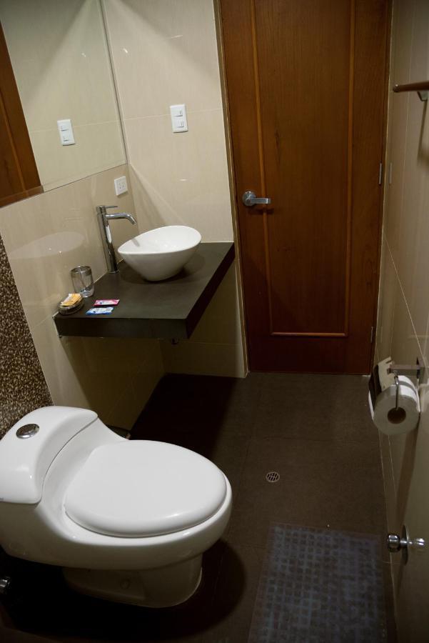 Hotel Central Trujillo Luaran gambar