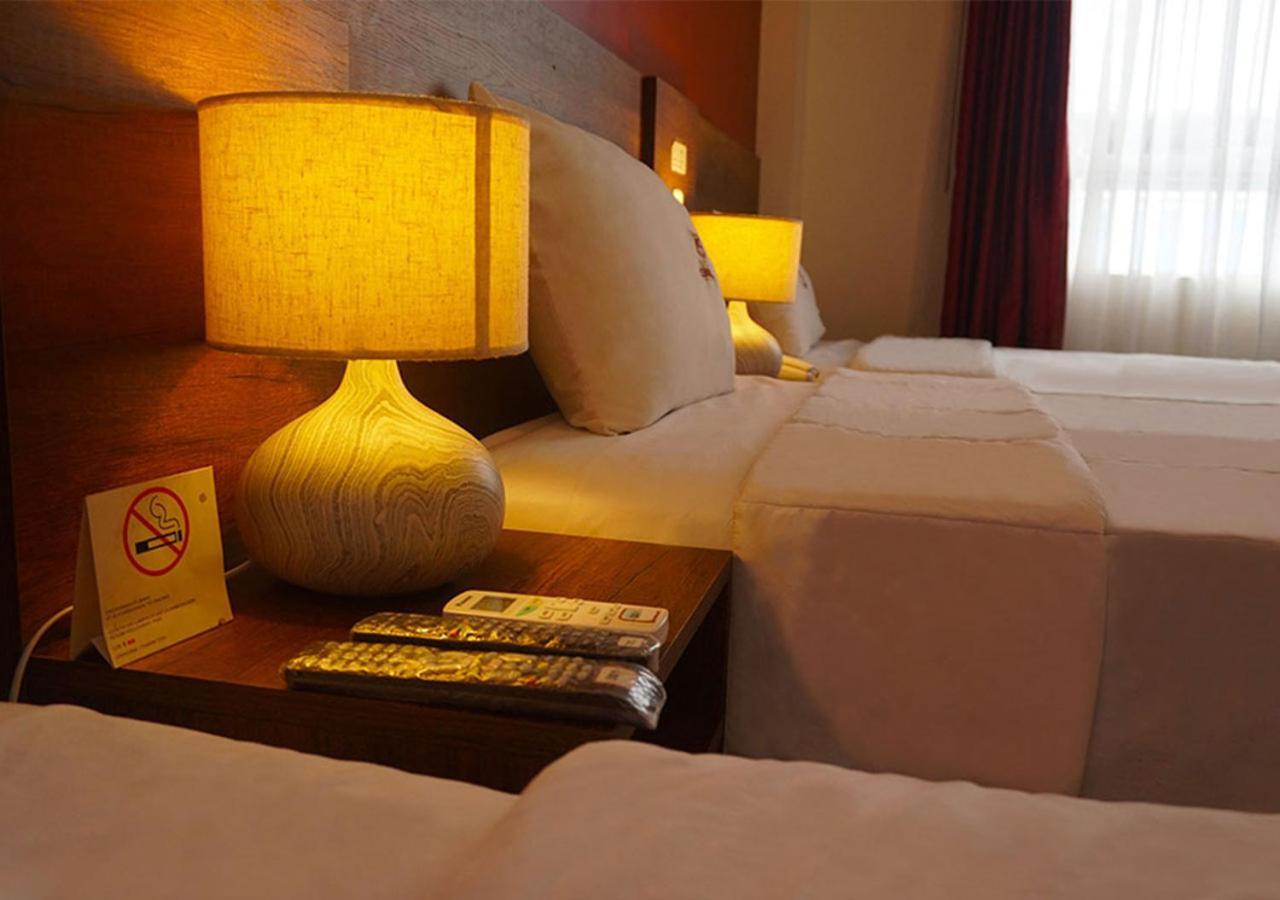 Hotel Central Trujillo Luaran gambar