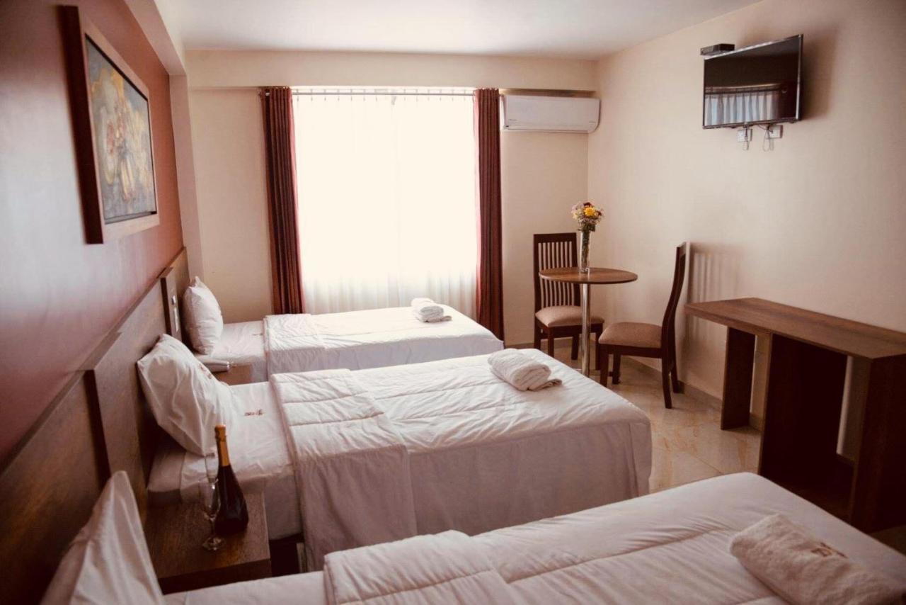 Hotel Central Trujillo Luaran gambar