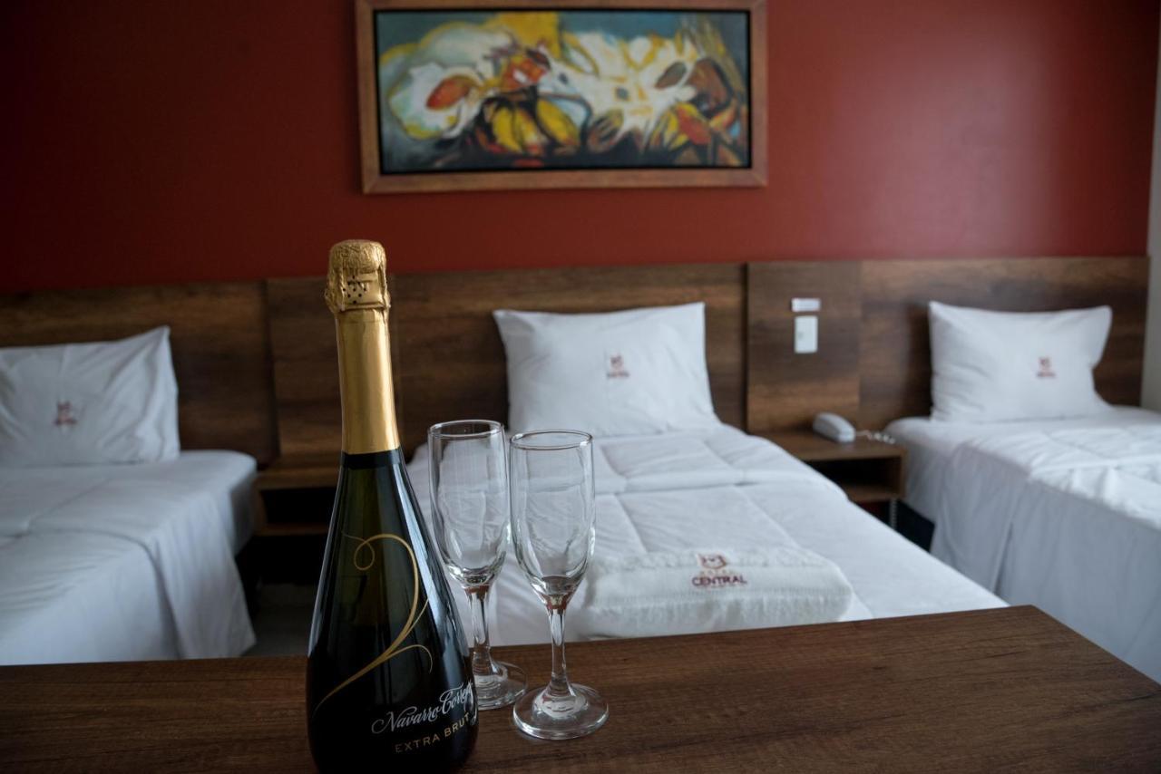 Hotel Central Trujillo Luaran gambar